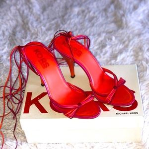 Michael Kors Barbie tassle sandal in Red/Fuschia, Size 10